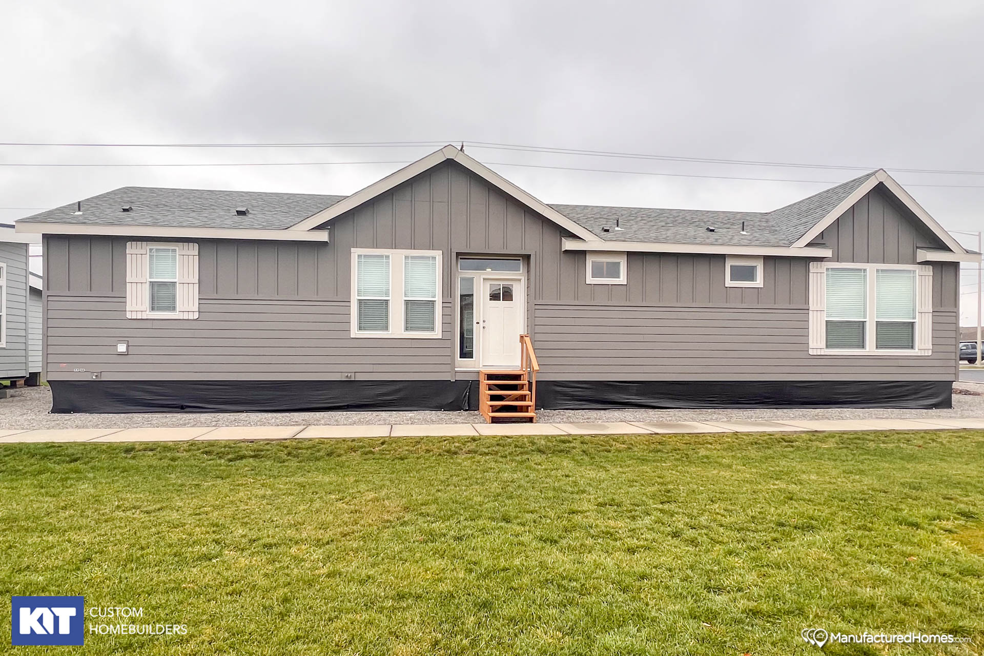 Grand Manor 60093 from